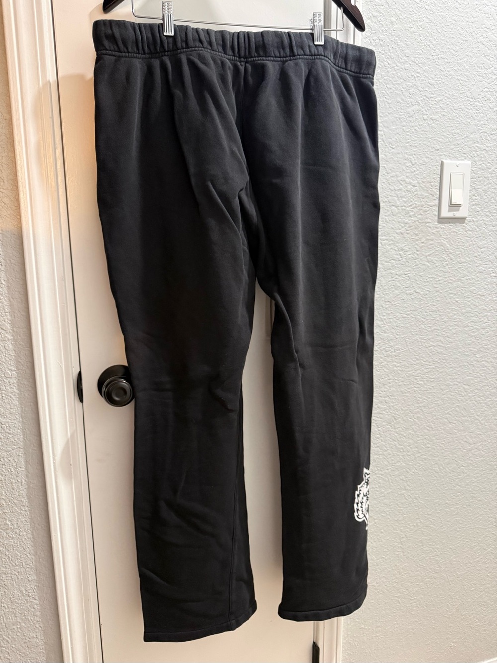 Darc Sport Men's Wolves Forever Sweatpants View 2